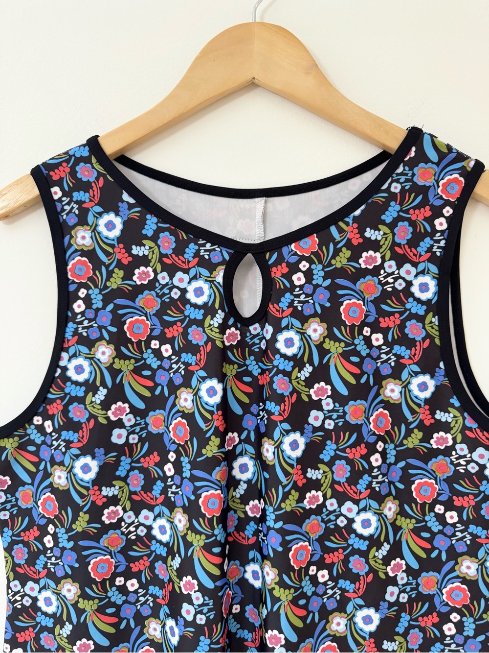 nuu•muu Fleurty Active Dress Black Ditsy Floral Keyhole Athleisure Medium - Picture 8 of 16